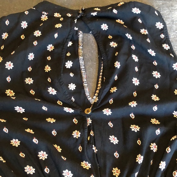 Womens Size small Angie floral sleeveless romper - Picture 7 of 9